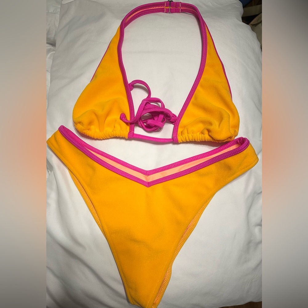 Frankie’s Bikini set